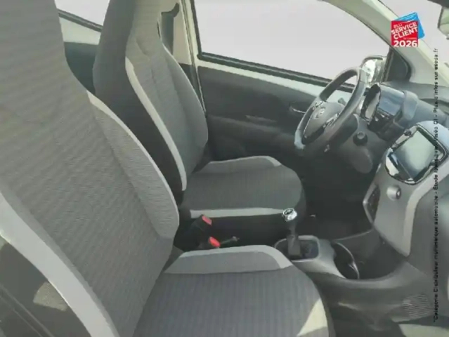 Toyota Aygo 1.0 vvt-i 72ch x-play x-app 5p mc18 — photo 5