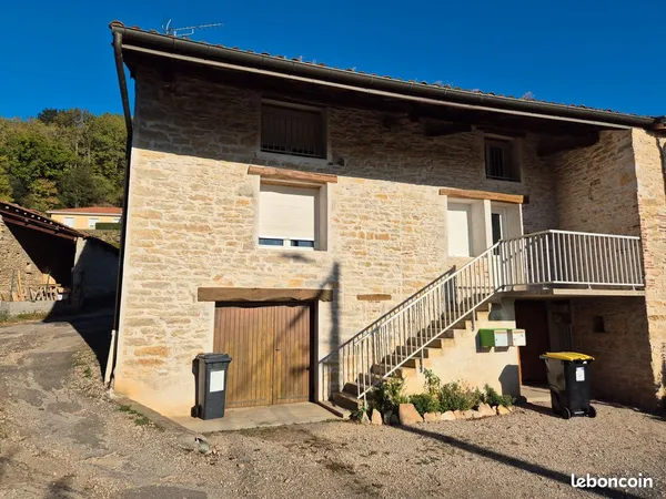 Appartement T3 duplex - 55 m²-Salles- St Martin du Mont