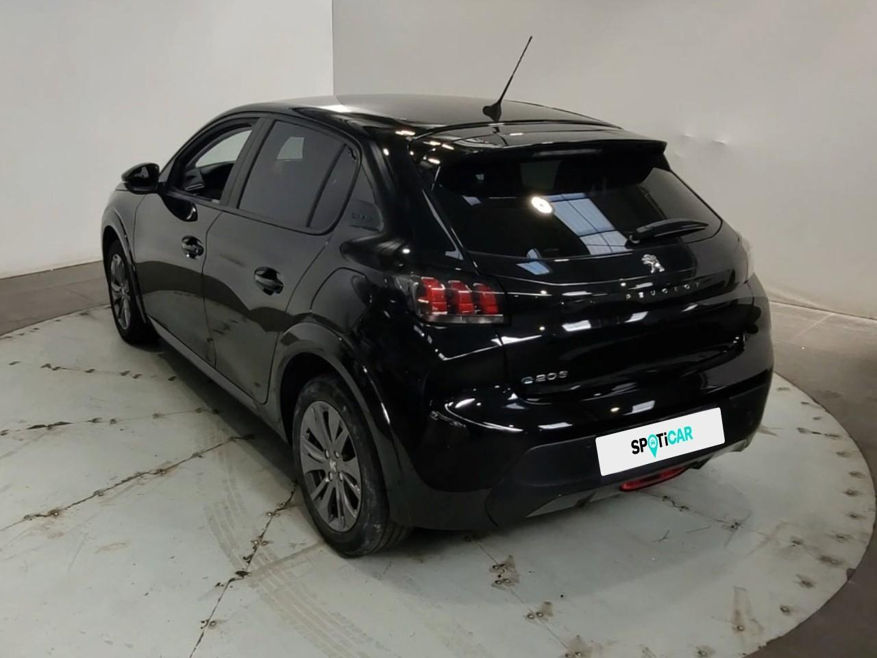 Peugeot 208 electrique 50 kwh 136ch style — photo 3