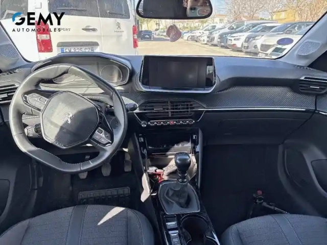 Peugeot 208 puretech 100 s&amp;s bvm6 — photo 32