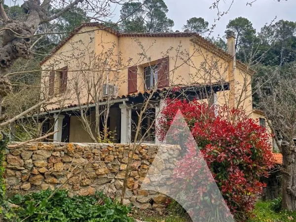 Propriété 4 pièces 120 m²
