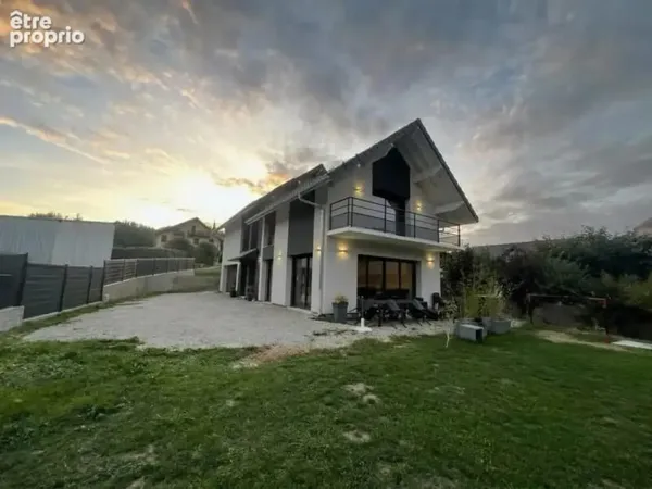 Maison individuelle - Secteur calme - Curienne - 177 m2