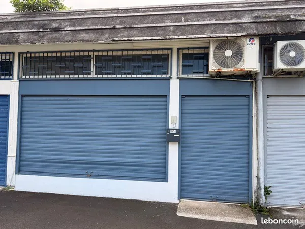 Local commercial 35 m2 à louer au centre-ville