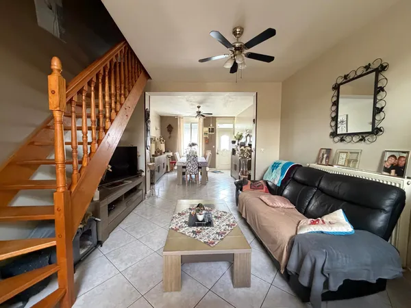 maison mitoyenne 103 m² / 2 chambres à Thiant