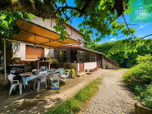 Maison 8 pièces 215 m²
