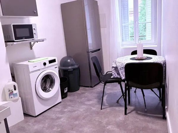 Appartement 4 pièces 12 m²