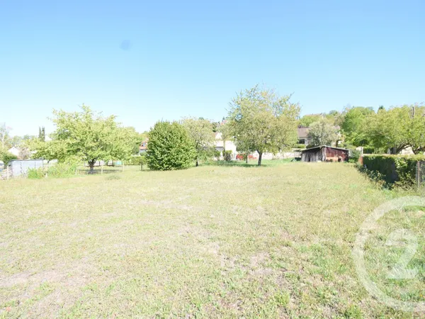 Terrain 1302 m²