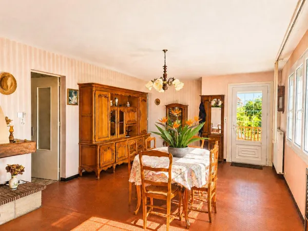Plain-pied 3 chambres avec verger et terrain piscinable proche commerces et mer