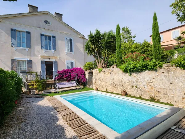 Vends bastide du XIXème siècle avec vue panoramique