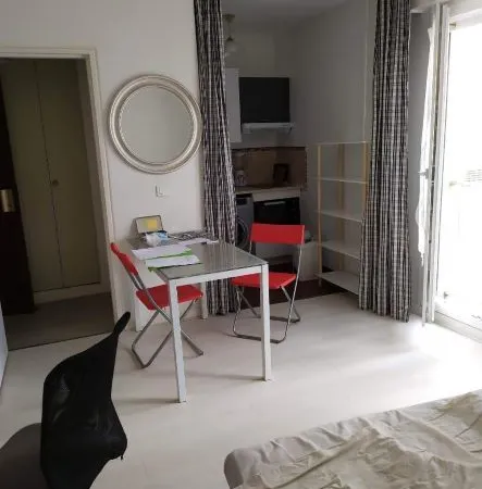 Studio meuble 25m²