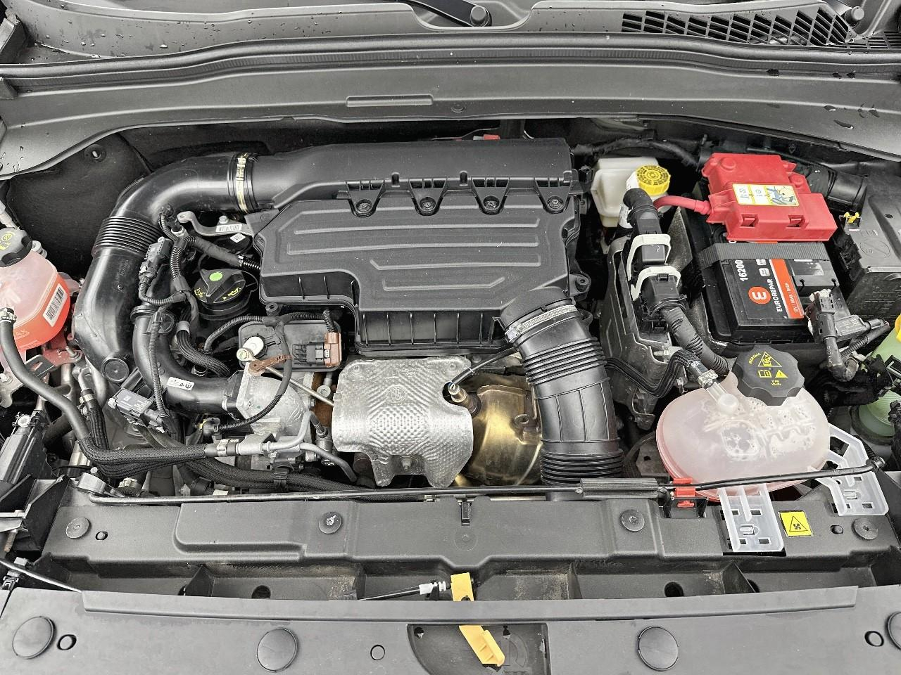 Jeep Renegade 1.5 turbo t4 130 ch bvr7 e-hybrid altitude — photo 13