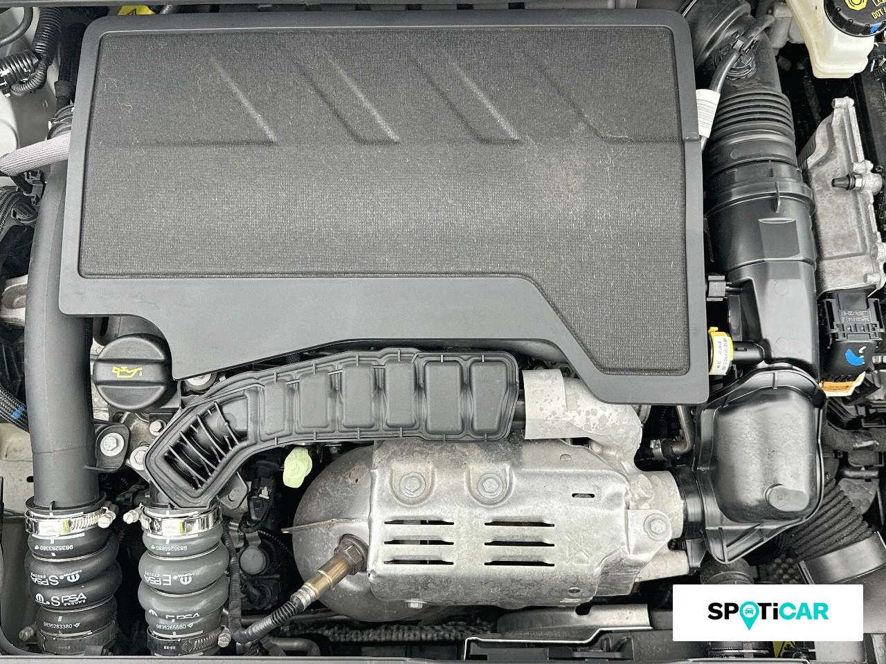 Peugeot 2008 1.2 puretech 130ch s&s active pack eat8 — photo 20