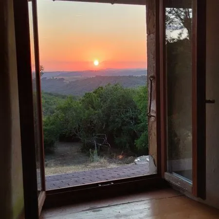 Maison, jardin, forêt, granges, proche d'Alban