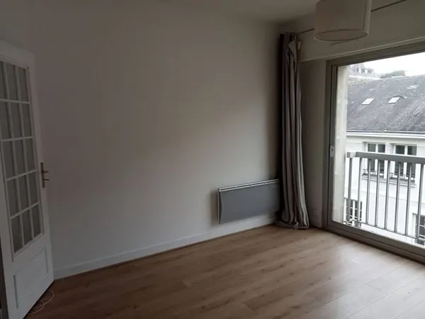Studio 1 pièce 27 m²