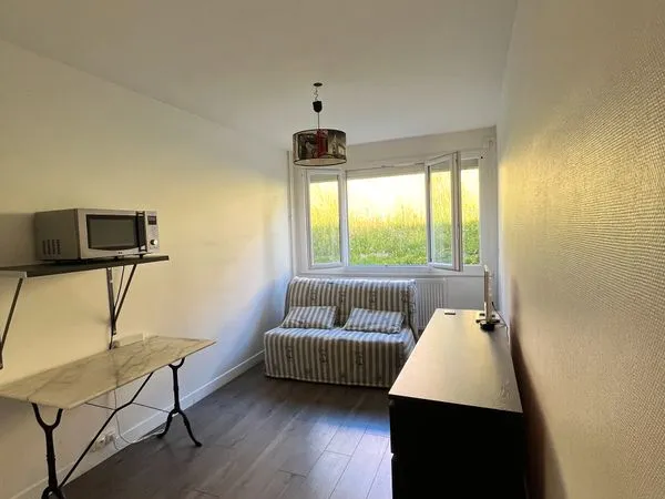 A louer - studio meublé - secteur calme et arboré - quartier descroizilles / saint hilaire