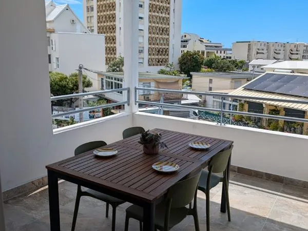 Appartement T4 centre ville entièrement rénové
