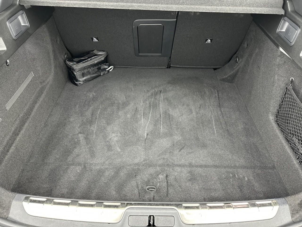 Peugeot 408 hybrid 145 e-dcs6 gt — photo 14