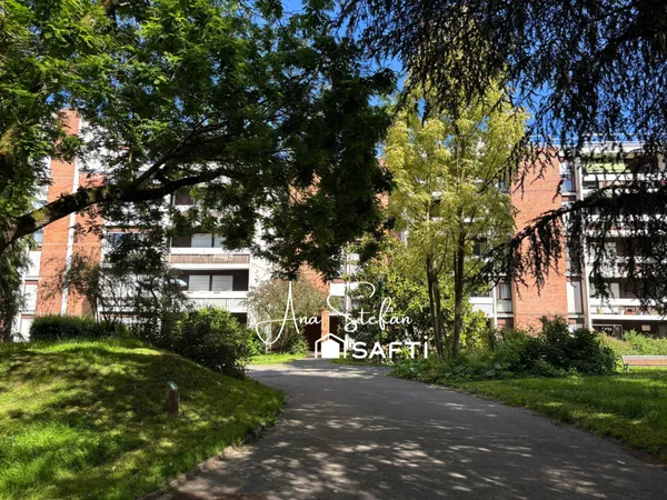 Idéal premier achat ou investissement ! Découvrez ce spacieux T2 de 64 m², à deux pas des commerces,