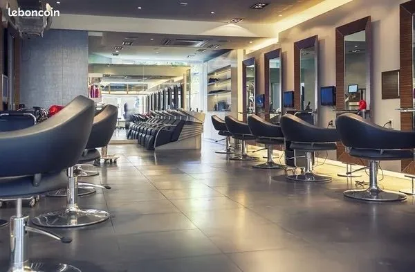 Commerce beauté/coiffure 60 m²