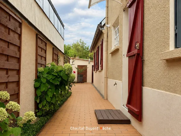 CHARTRES CROIX JUMELIN- Maison rénovée des années 40, jardin
