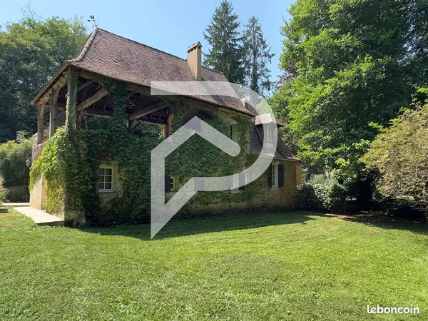 Propriété 5 pièces 160 m²