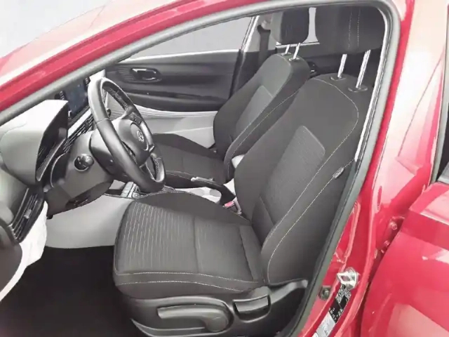 Hyundai I20 1.0 t-gdi 100 dct-7 hybrid 48v — photo 11