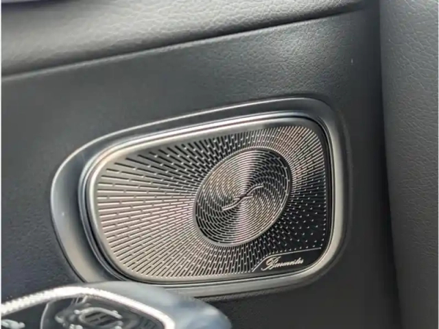Mercedes Glc 300 e — photo 16