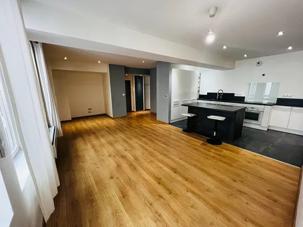 APPARTEMENT 6 PIECES