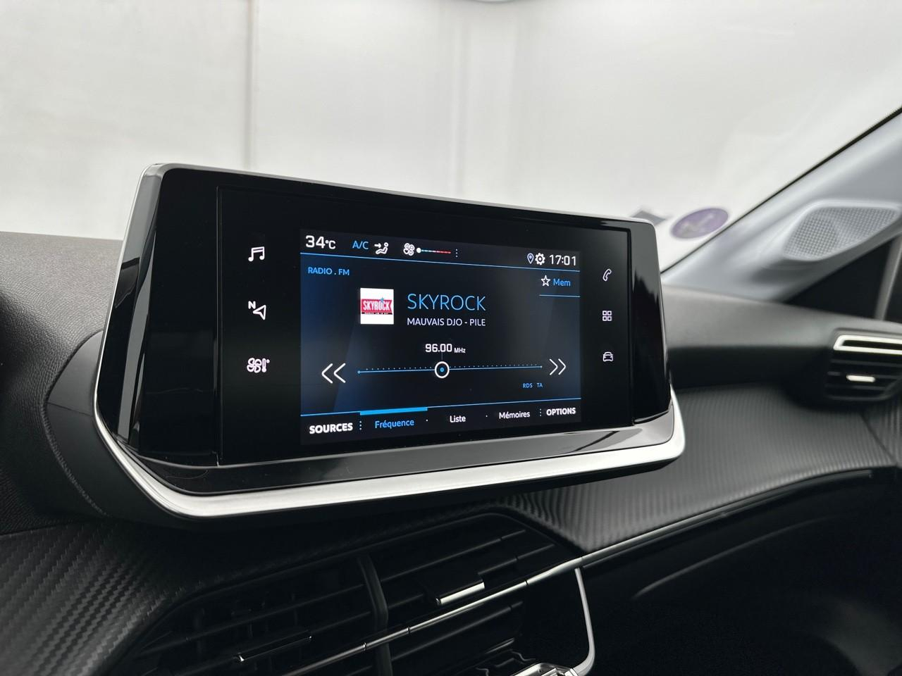 Peugeot 208 puretech 75 s&s bvm5 style — photo 22