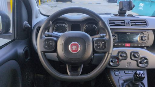 Fiat Panda 1.2  69ch - City Cross Waze – 2018 – 55303 km – Essence – Boîte Manuelle — photo 28