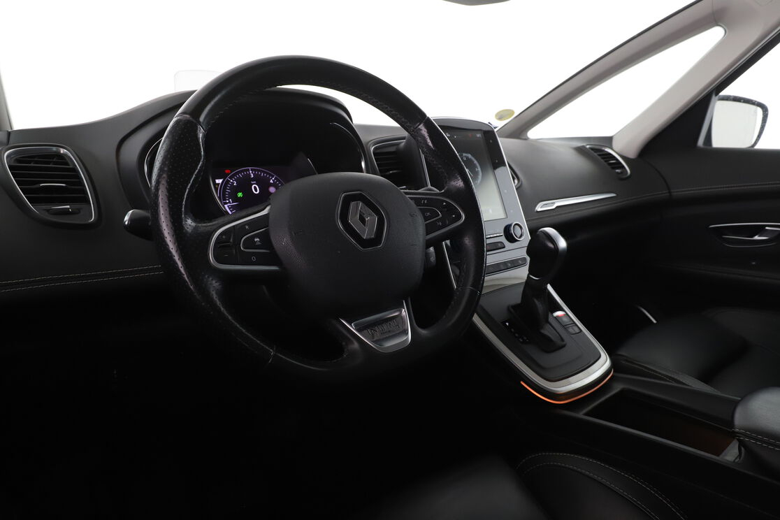 Renault Grand Scenic 1.6 dCi Energy Initiale Paris EDC — photo 11
