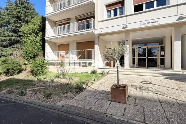 Appartement 1 pièce 55 m²