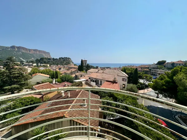 VIAGER OCCUPE - Appartement centre de Cassis