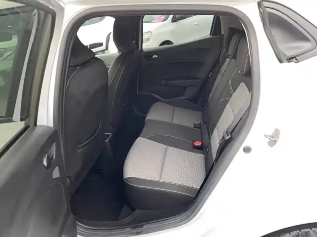 Renault Clio tce 90 — photo 37