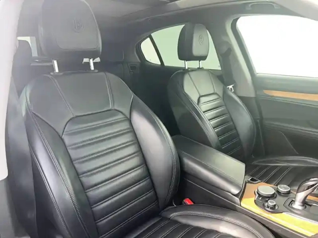 Alfa Romeo Stelvio 2.2 210 ch q4 at8 — photo 3