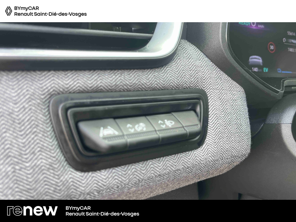 Renault Clio E-Tech full hybrid 145 — photo 21