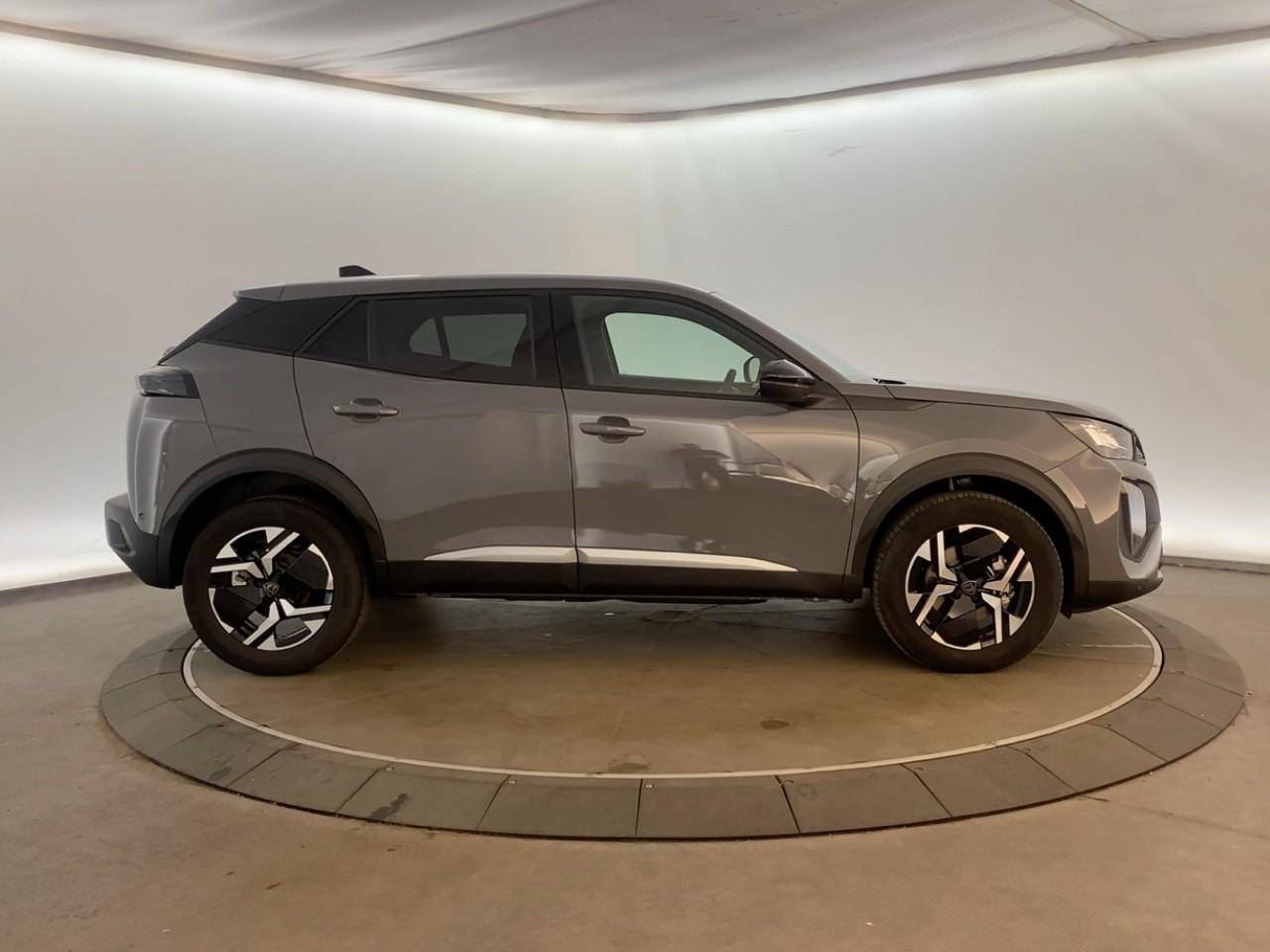 Peugeot 2008 hybrid 145 ch e-dcs6 allure — photo 4