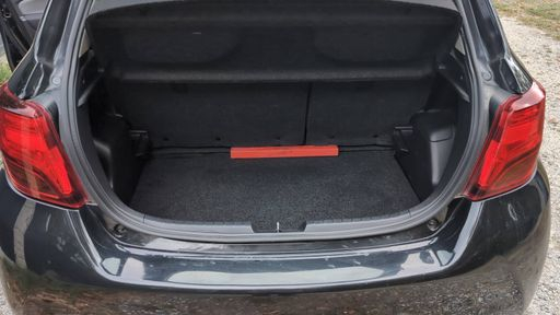 Toyota Yaris 1.5 VVT-i 100h E-CVT - Dynamic Business – 2017 – 106499 km – Hybride essence – Boîte Automatique — photo 28