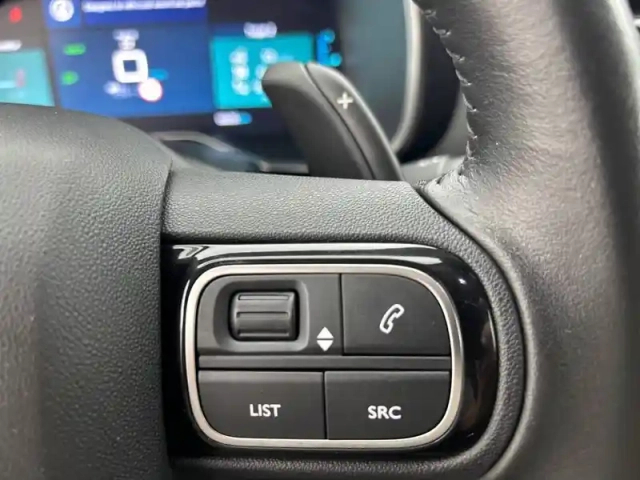 Citroën C5 Aircross hybride rechargeable 225 e-eat8 — photo 20