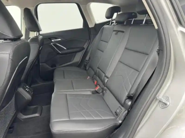 Bmw X1 sdrive18d 150ch xline — photo 5