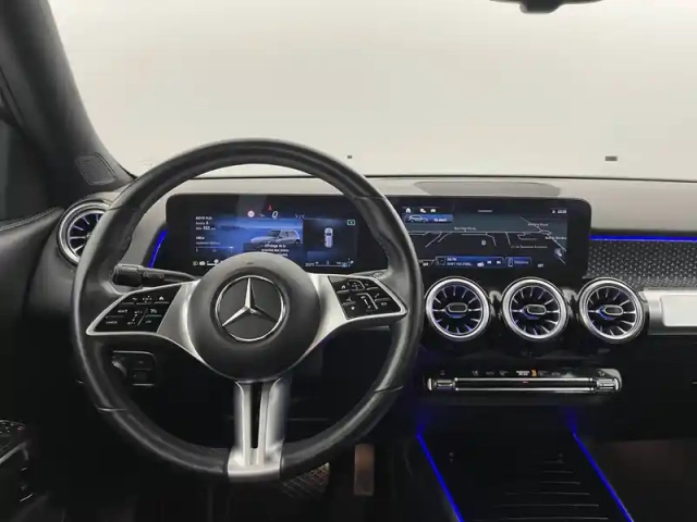 Mercedes Glb 200 d 8g-dct — photo 60