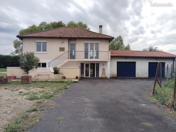 Maison - 6 pièces - 140m²