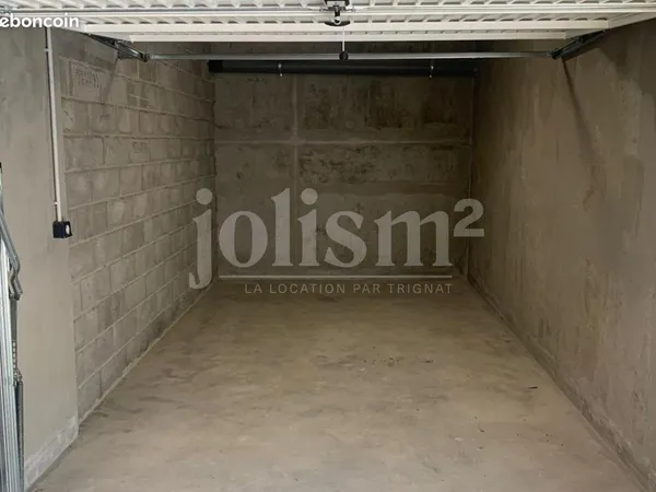 Garage / box 14 m² GRENOBLE