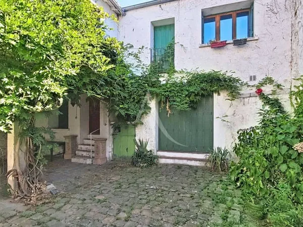 Maison 7 pièces 196 m²
