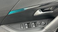 Peugeot 2008 1.2 PureTech 100ch S&S Style — photo 19