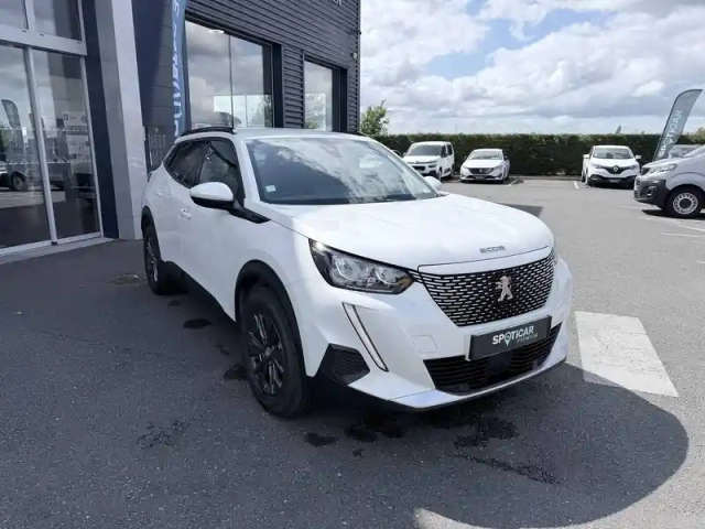 Peugeot 2008 electrique 136 ch — photo 1