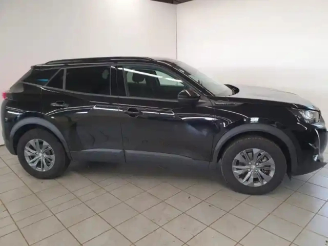 Peugeot 2008 e- 136ch style — photo 1