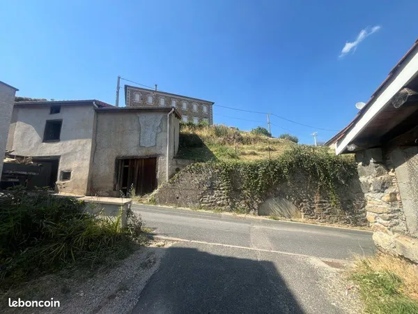 Local d’activité et entrepôt Vente Saint-Romain-en-Jarez 4p 120m² 75000€