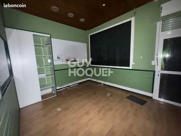 Local commercial 62 m² BRAS PANON