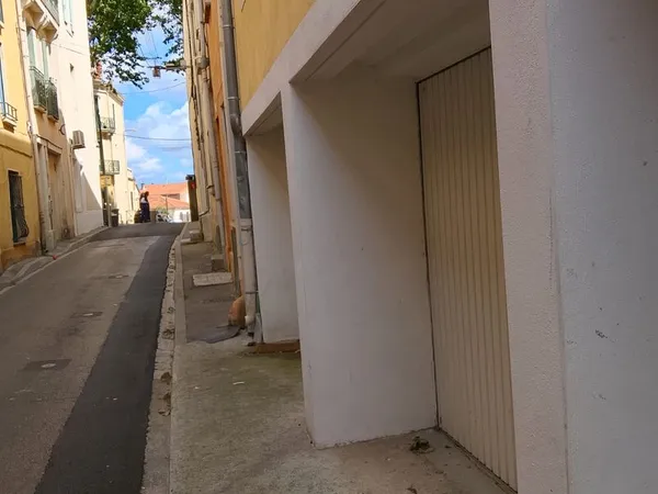 саме:саме:саме:Garage 15m2 Garage 15 m² - Face Préfecture - Centre Narbonne - 130 Garage 15 m² - Fac